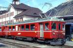 RhB - ABe 4/4 502 am 06.03.1998 in Pontresina - Stammnetztriebwagen - bernahme 11.12.1939 - SWS/MFO/BBC/RhB - 440 KW - Fahrzeugewicht 40,00t - 1./2.Klasse Sitzpltze 12/28 - LP 18,00m - zulssige Geschwindigkeit 70 km/h - 3=20.05.1983 2=23.12.1993 1=25.04.1997 - Logo nur RhB. Lebenslauf: ex BCe 4/4 502 - 1956 ABe 4/4 502 - 01/2000a - 08/2002 Abbruch, Hinweis: gescanntes Dia

