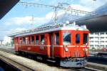 RhB - ABe 4/4 504 am 07.09.1994 in Samedan - Stammnetztriebwagen - bernahme 06.03.1940 - SWS/MFO/BBC/RhB - 440 KW - Fahrzeugewicht 40,00t - 1./2.Klasse Sitzpltze 12/28 - LP 18,00m - zulssige Geschwindigkeit 70 km/h - 3=20.12.1991 - Logo nur RhB. Lebenslauf: ex BCe 4/4 504 - 1956 ABe 4/4 504 - 1997a - 01/1997 wieder in Betrieb - 08/1998 Abbruch. Hinweis: gescanntes Dia
