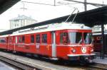 RhB - Be 4/4 513 am 13.05.1991 in Chur - Stammnetztriebwagen fr Vorortpendelzuge - bernahme 05.04.1971 - SIG/FFA/SAAS - 780 KW - Fahrzeugewicht 45,00t - 2.Klasse Sitzpltze 40 - LP 18,70m - zulssige Geschwindigkeit 90 km/h - Logo RhB in deutsch. Hinweis Fahrzeug noch vor Umbau mit alte Fenster.
