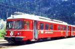 RhB - Be 4/4 516 am 25.05.1991 in Thusis - Stammnetztriebwagen fr Vorortpendelzge - bernahme 31.01.1979 - SIG/FFA/SAAS - 780 KW - Fahrzeugewicht 45,00t - 2.Klasse Sitzpltze 40 - LP 18,70m - zulssige Geschwindigkeit 90 km/h - Logo RhB in deutsch. Hinweis Fahrzeug noch vor Umbau mit alte Fenster.
