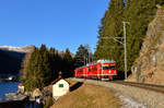 Be 4/4 513 am 28.12.2016 bei Davos Dorf.