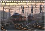 Der nach Thusis ausfahrende R1555 mit Be 4/4 515 begegnet dem einfahrenden R1554 von Rh�z�ns mit Be 4/4 511.