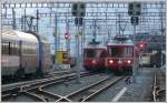 In der westlichen Bahnhofeinfahrt von Chur kreuzen sich R1551 nach Thusis mit Be 4/4 512 und R1550 von Rh�z�ns nach Schiers mit Be 4/4 514.