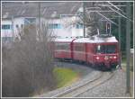 Be 4/4 515 kommt als S1 1516 bei Bonaduz um die Kurve.