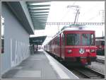 Be 4/4 515 Pendelzug vor dem neuen Bahnhofgeb�ude in Landquart.
