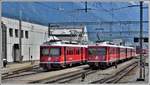 Be 4/4 Vorortpendelzug 512 abgestellt und 514 als S1 1523 nach Rhäzüns in Landquart.