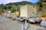 RhB Tunnelarbeitszug mit Gem 4/4 801 im Bahnhof Langwies (Arosalinie) am 21.09.2018.