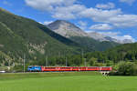 Ge 4/4 II 619 mit einem R nach Scuol-Tarasp am 20.08.2017 bei Zernez.