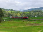 RhB - Ge 4/4 632 mit Schnellzug nach Disentis unterwegs bei Catrisch am 20.09.2017