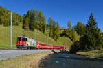 Ge 4/4 II 611 mit einem Regio am 05.10.2017 bei Davos Glaris.