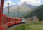 Ge 4/4 II 616  Filisur  drückt den R1941 (Scuol-Tarasp - Pontresina) aus S-chanf in Richtung Zuoz.