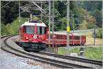 RE1736 mit der Ge 4/4 II 631  Untervaz  aus Disentis erreicht die Verzweigung mit der Albulalinie in Reichenau-Tamins.