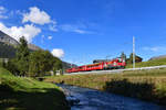 Ge 4/4 II 617 mit einem Regio am 15.09.2018 bei Davos Platz. 