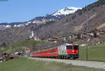 611 mit dem RE 1341 (Disentis/Mustér-Samedan) bei Saas 31.3.19