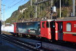 Ge 4/4 II Werbelok im Bahnhof Waltensburg am 20.03.2019