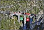 Glacier Express PE905 mit Ge 4/4 II 616   Filisur  auf dem Landwasserviadukt.