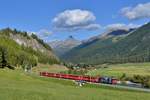 Ge 4/4 II 627 mit einem Regio am 24.09.2016 bei La Punt.