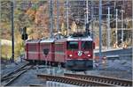 RE1728 aus Disentis mit der Ge 4/4 II 629  Tiefencastel  befährt bald zum letzten Mal die provisorische Weichenverbindung bei der Einfahrt in Reichenau-Tamins.