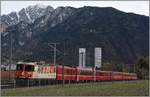 RE1745 mit Ge 4/4 II 622  Arosa  nach Disentis/Mustér zwischen Chur West und Felsberg.