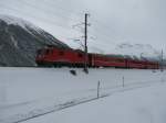 Ge 4/4 II - 617 kurz vor Bever am 31.03.2010