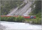 RE1245 mit Ge 4/4 II 619  Samedan  nhert sich der Station Trin.