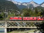 RhB - Ge 4/4 626 mit Schnellzug unterwegs in Reichenau am 26.09.2011