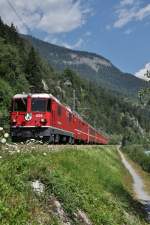 BoBo II 624 ,,Celerina/Schlarigna'' in der Rheinschlucht kurz vor der Station Trin, 02.08.2011.