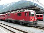 RhB - Ge 4/4  613 vor Schnellzug nach Disentis im Bahnhof Chur am 18.09.2012