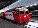 RhB - Werbelok Ge 4/4 618 im Bahnhof Chur am 02.01.2015