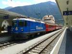 Ge 4/4 II 619  südostschweiz  mit R 1940 (Pontresina - Scuol-Tarasp) am 21.7.2015 beim Halt in Zernez.