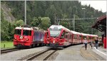 RE1763 nach Ilanz mit ABe 4/16 3101 hat in Trin die Kreuzung mit RE1760 mit Ge 4/4 II 617  Ilanz  abgewartet.