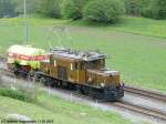 RhB Ge 6/6 I 414 mit dem Tanklschwagen der Zug fuhr am 11.05.2003 hinter dem Muttertag-Damfzug Landquart - Disentis/Mustr in Sumvitg - Cumpadials