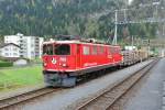 Ge 6/6 II 705 mit Gterzug in Thusis, 04.11.2014.