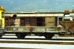 RhB - Kkl 7044 am 05.09.1993 in Thusis - Niederbordwagen 2-achsig mit 1 offenen Plattform - Baujahr 1903 - MAN - Gewicht 5,12t - Zuladung 10,00t - LP 7,49m - zulssige Geschwindigkeit Aufkleber 60/B