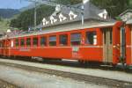 RhB - B 2350 am 02.08.1992 in Disentis - 2.Klasse Einheitspersonenwagen (Typ 1) - bernahme 05.06.1964 - FFA/SIG/RhB - Fahrzeuggewicht 18,00t - Sitzpltze 64 - LP 18,42m - zulssige Geschwindigkeit