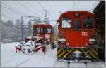 Tm 115 und Tm 87 mit Spurpflug Xk9146 bei der Schneerumung in Ilanz.