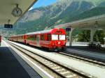 Nachschuss des R 1940 (Pontresina - Scuol-Tarasp) am 21.7.2015 bei der Abfahrt in Zernez.