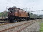 SBB Historic Ae 3,6 II 10439 mit Nostalgieextrazug zum Weinlnder Herbstfest in Stammheim am 28.09.03 bei Etzwilen