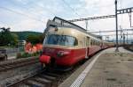 Jubilumsfahrt  50 Jahre TEE-ra . Der TEE II RAe 1053  Gottardo  fhrt in den Bahnhof Brugg AG ein und leider ohne Halt weiter nach Basel. Ich htte gern noch ein paar Fotos mehr gemacht. Brennweite 24mm, hier kommt die runde Front richtig zur Geltung, anders bei meinem anderen Bild ID 111125, einer Teleaufnahme mit 120mm Brennweite. Dieses Foto gefllt mir natrlich so besser. 9.6.2007