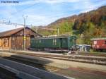 Die ersten Sonnenstrahlen erwrmen am 12.10.08 den De 4/4 1679 von SBB Historic in Bauma.