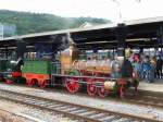 SBB Historic - Zur Feier von 150 Jahre Eisenbahn am Jurabogen ist die Dampflok D 1/3 1 Limmat im Bahnhof Biel vor einem Extrazug nach Lyss am 25.09.2010