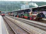 SBB Historic - Zur Feier von 150 Jahre Eisenbahn am Jurabogen ist die Dampflok D 1/3 1 Limmat und die Dampflok Ec 2/5 28 Genf im Bahnhof Biel vor einem Extrazug nach Lyss am 25.09.2010