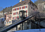 Die Standseilbahn von Le Locle verbindet 
Le Locle rue de la Côte (920 m)
mit
Le Locle Gare CFF (944 m)
Aufnahme vom 5. Februar 2022.
Foto: Walter Ruetsch
