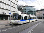 Glattalbahn - Tram Be 5/6 3076 unterwegs auf der Linie 10 in der Stadt Zürich am 15.05.2016