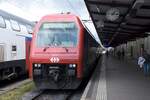 SCHAFFHAUSEN (Kanton Schaffhausen), 12.05.2023, Zug 450 026 der SBB/CFF/FFS als S33 (S-Bahn Zürich) nach Winterthur im Bahnhof Schaffhausen