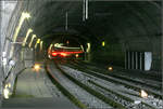 Im Tunnel -    Blick vom Bahnhof Stadelhofen in den Hirschgrabentunnel der S-Bahn Zürich.