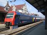 Am 17.7.05 stand die Re 450 067-4 ''Urdorf'' mit einer S7 nach Winterthur (noch nicht angeschrieben) in Rapperswil. Die Wagen haben bereits rote Tren erhalten.