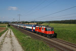 Ein HVZ-Pendel mit der Re 420 212-3 an der Spitze erreicht am 01.09.2016 Niederglatt.