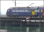 Re 450 ZVV auf dem Damm von Rapperswil. (22.03.2008)