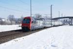 Re 450 021-1 ist am 15.2.09 auf dem Weg von Bassersdorf nach Zrich Flughafen.